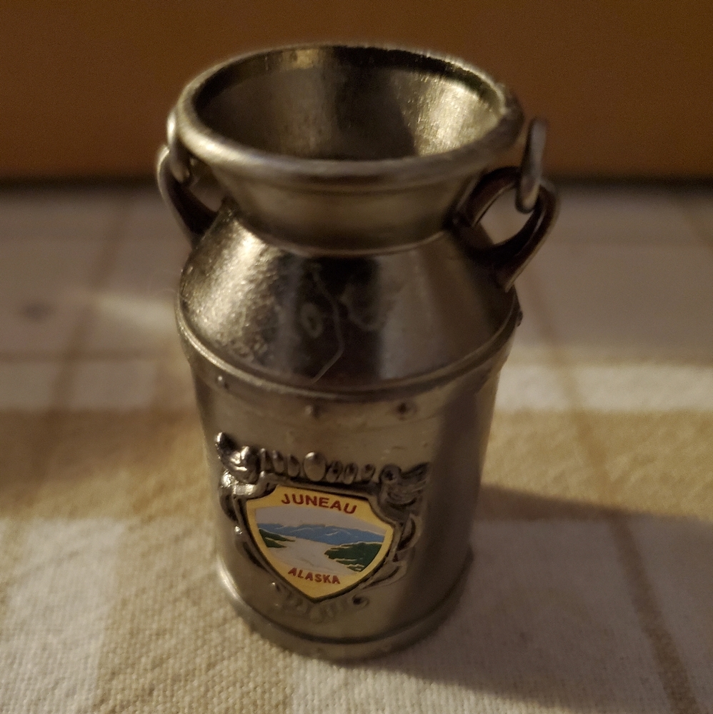 Toothpick holder